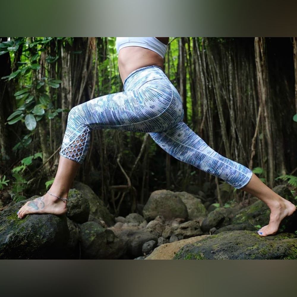 LULULEMON True Self Crop II Blurry Belle Multi